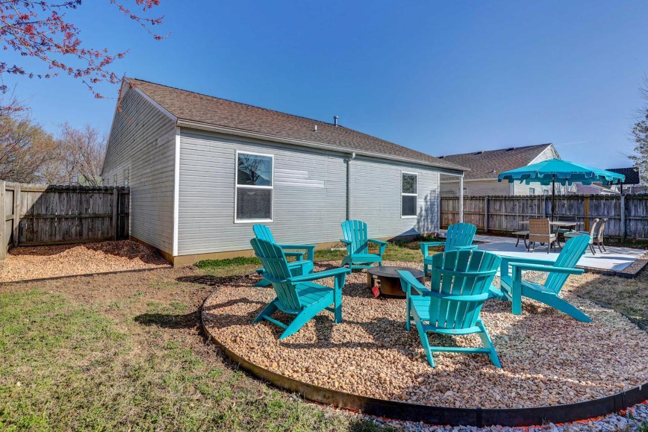 Chic Bentonville Home With Patio And Fire Pit! Eksteriør billede